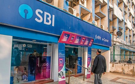 SBI raises  ₹10,000 crore through 15-year infrastructure bonds at coupon rate of 7.54%
