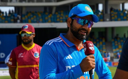 'Bada bada controversy hota hai': Rohit Sharma skips question on Pakistan