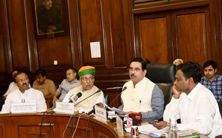 Pralhad Joshi addressing a press conference post the conclusion of Monsoon Session