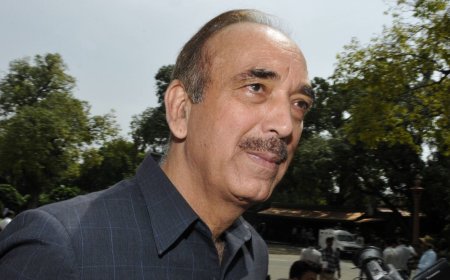 PDP chief Mehbooba reacts to Ghulam Nabi Azad's 'majority of Muslims in India have converted from Hinduism' remarks