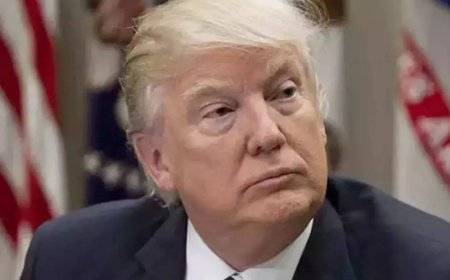 Trump lawyers back in DC court as two sides differ over trial date in election subversion case