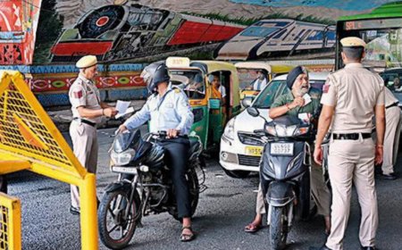 Curb your enthusiasm: Commuters struggle in Delhi