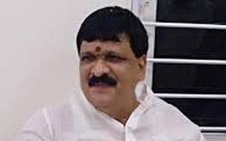 Defiant BRS MLA Mynampalli Hanumantha Rao to decide future course of action after talks with supporters