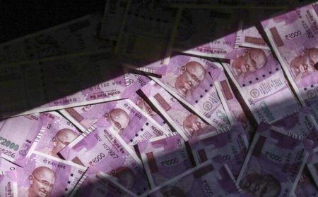 Karnataka: Political row erupts between Congress and BJP over IT raids recovery of  ₹50 crore cash