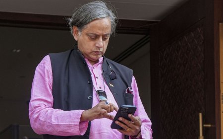 'Not serious issue, but cheap politics': Shashi Tharoor on cropped photos with Mahua Moitra