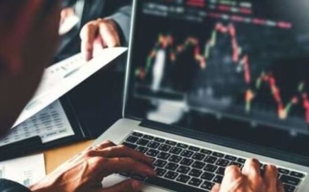 Dixon’s mobile biz is setting the tone