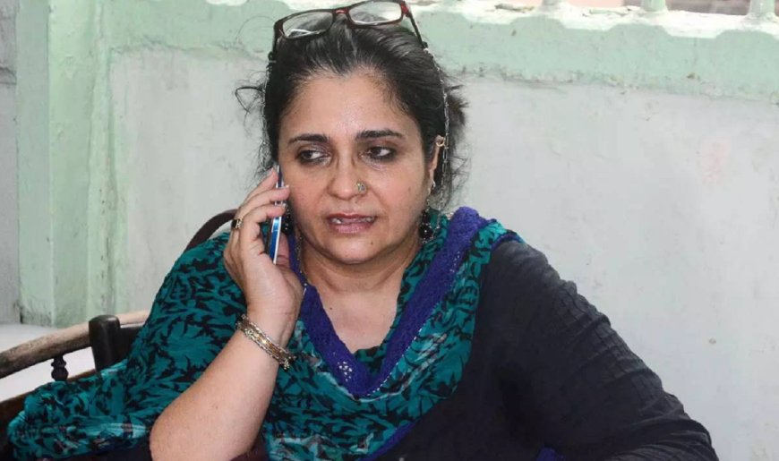 Police searches Teesta Setalvad's house in Mumbai