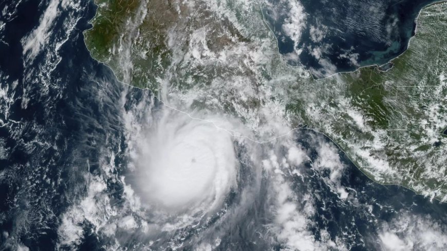 'Potentially catastrophic' Hurricane Otis heads for Mexico