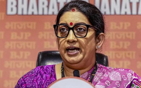 Smriti Irani slams Baghel over Rs 500 crore kickbacks