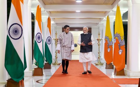 PM meets His Majesty the King of Bhutan, Mr. Jigme Khesar Namgyel Wangchuk