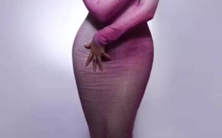 Tamannaah aces the Barbiecore fashion trend