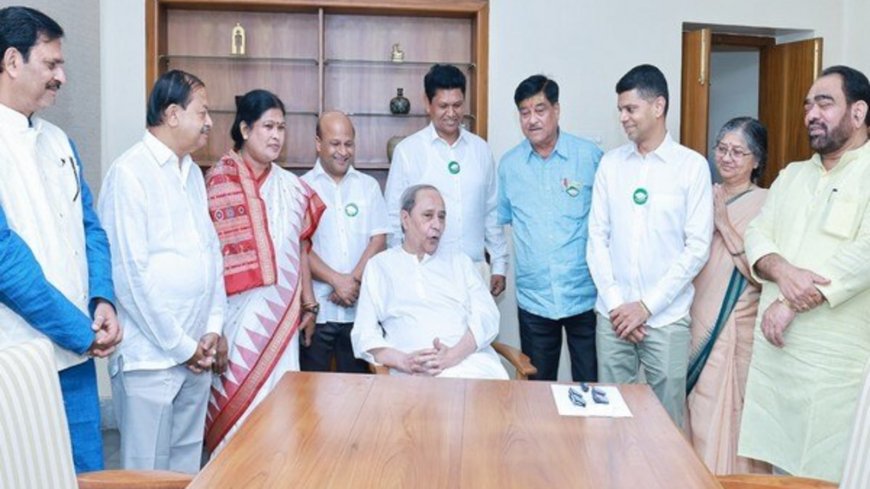 Ex-bureaucrat VK Pandian officially joins Odisha's Biju Janata Dal party today