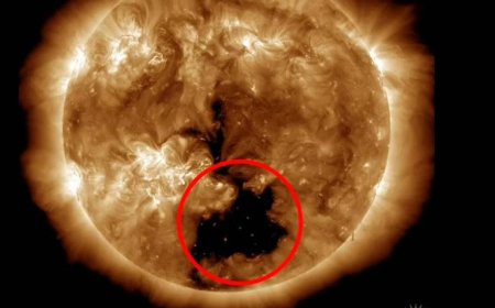 Massive 'hole' in sun threatens earth with unprecedented blast