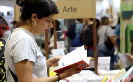 Tintin comic new edition addresses racism controversy