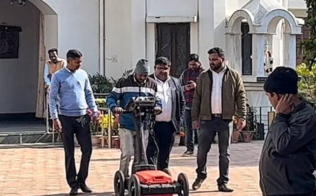 I-T raid: Money has nothing to do with Cong, says Dhiraj Sahu