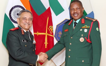 Chief of Defence Forces, Tanzania General Jacob John Mkunda calling on Chief of Defence Staff General Anil Chauhan