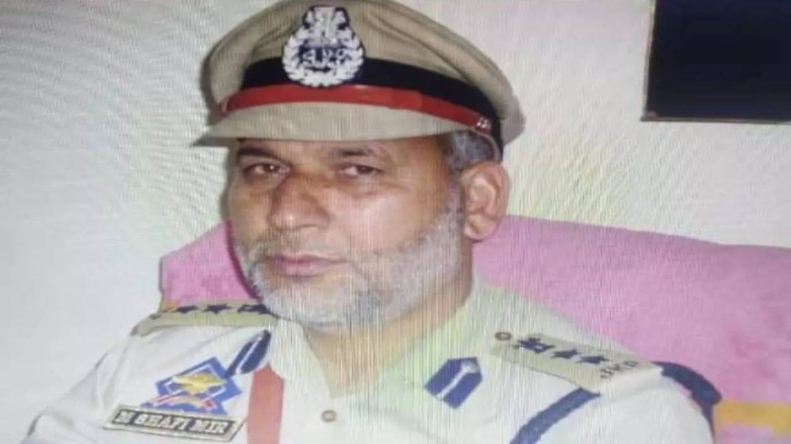 Retd police officer shot dead by terrorists at Baramulla mosque