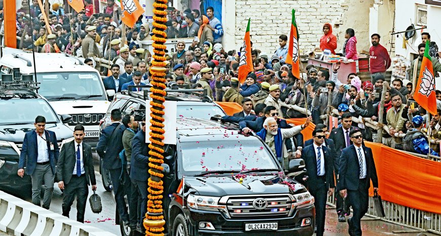 PM receives warm welcome by people during his arrival at Ayodhya