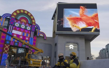 China's ageing population threatens switch to new economic growth model