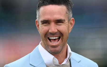 'Great Dhoni in my pocket...': KP and Zaheer's banter
