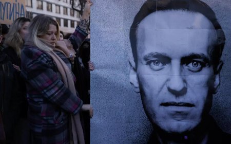 How Russians are reacting to death of Putin's 'chief public enemy'