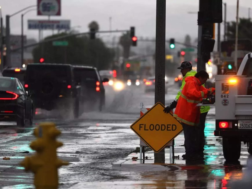 Floods, power outages as 'Pineapple Express' pounds California