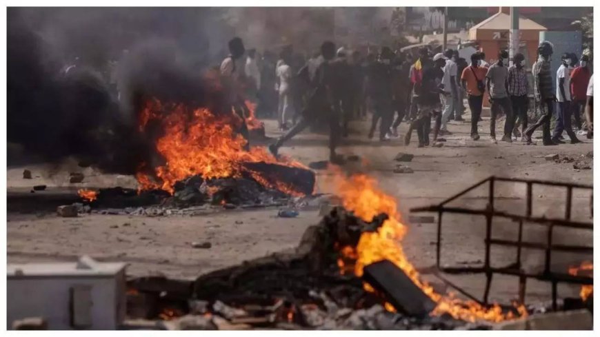 Student killed in Senegal at Friday's vote delay protests -ministry