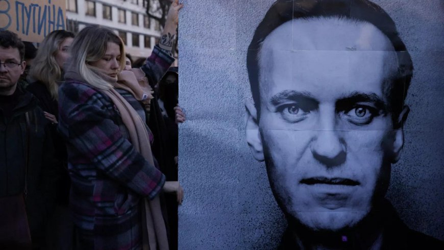 How Russians are reacting to death of Putin's 'chief public enemy'