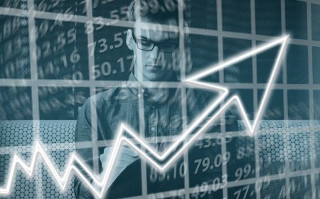 Bajaj Auto buyback opens today; Should you tender shares? Here’s what analysts say