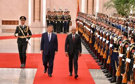 China ships Tibetan glacier water to climate-threatened Maldives