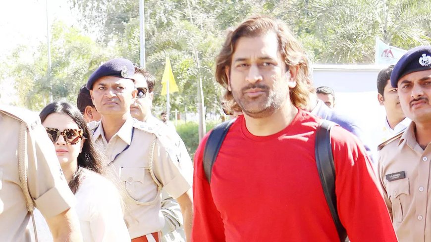'Smashing your...': CSK's special post on MS Dhoni