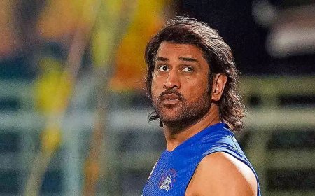 Watch: How Vizag treated Dhoni with some 'yellove'