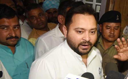 Lok Sabha elections: ‘LPG cylinder for  ₹500, 1 crore govt jobs’, Tejashwi Yadav's 24 vows in Parivartan Patra