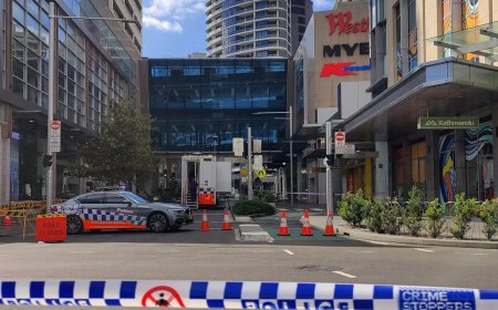Police probe killer's targeting of women in Sydney mall attack