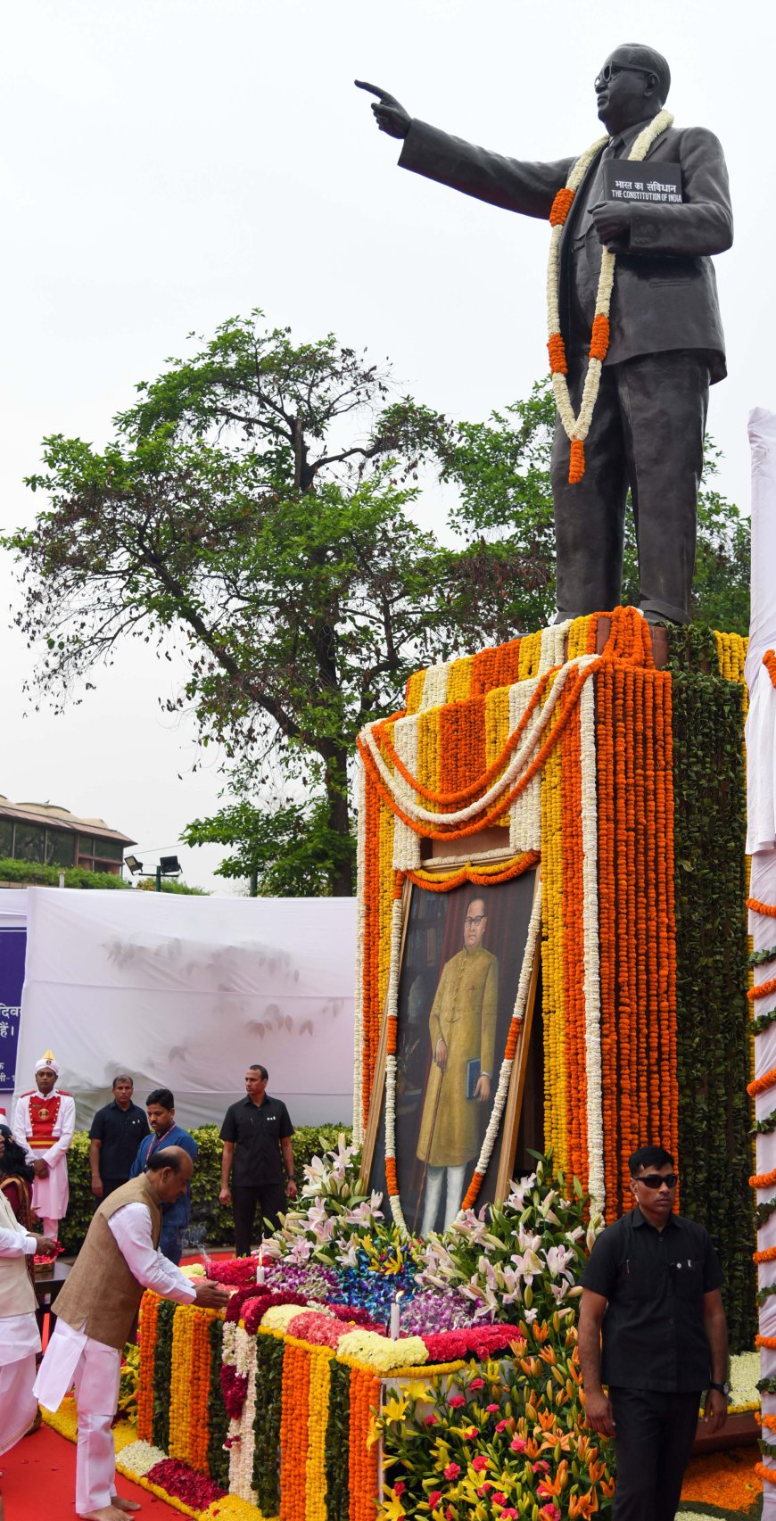 Lok Sabha Speaker Shri Om Birla paying homage to Babasaheb Dr. B.R. Ambedkar on the occasion of his Birth Anniversary at Parliament House Lawns