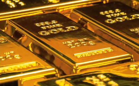 Gold recovers as traders await US Federal Reserve policy decision, silver rises 1%