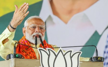PM Modi receives surprise Mother's Day gift at Bengal rally: 'Will write back to you' | Watch