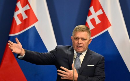Slovak politicians call for calming of political tensions after shooting of prime minister
