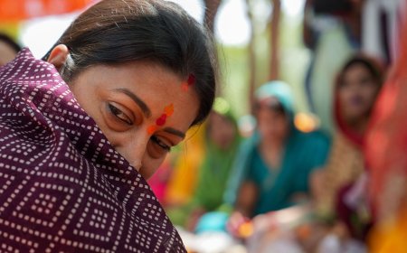 Smriti Irani, Amethi Election Results: Smriti Irani trails Congress's KL Sharma by 50,758 votes in highly contested race