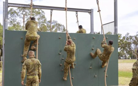 Aus military to recruit non-citizens in a bid to boost troop numbers