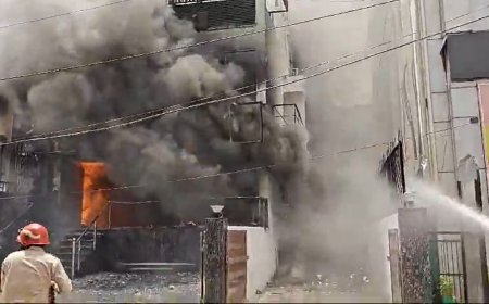 Fire at eye hospital in Delhi's Lajpat Nagar, 12 fire tenders at spot