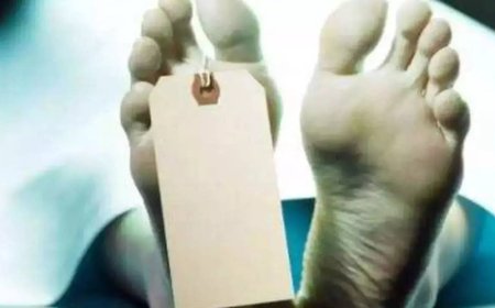 Man found dead in locked car near Delhi's Nehru Place