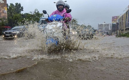 Several parts of Mumbai witness waterlogging as heavy rains lash city; IMD issues yellow alert