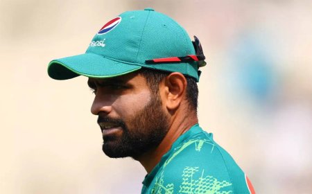 'Calling Babar Azam king is like a click-bait YouTube thumbnail'