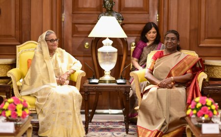 PM of Bangladesh, Smt. Sheikh Hasina called on the President of India, Smt Droupadi Murmu at Rashtrapati Bhavan