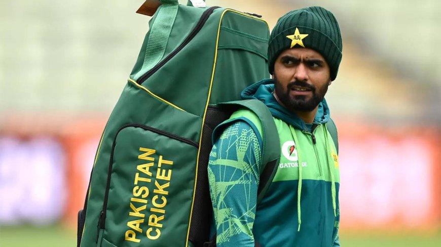 'If you were Dhoni...': Shehzad slams PCB, accuses Babar of favoritism