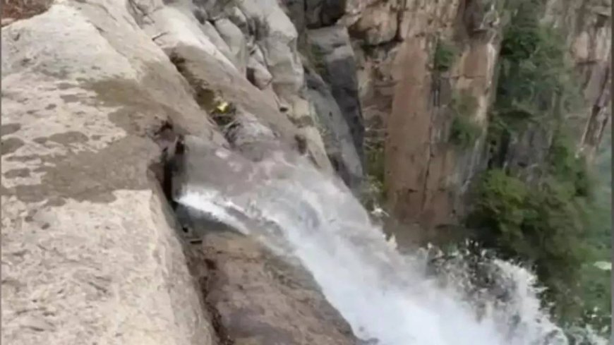 Is China's highest waterfall fake?