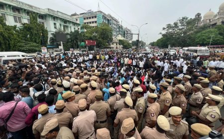 TN BSP chief hacked to death: Supporters protest in Chennai