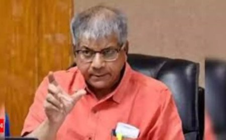 ‘OBC reservation at risk,’ warns Prakash Ambedkar; urges OBC voters to defend quota against 'Nizami Maratha'