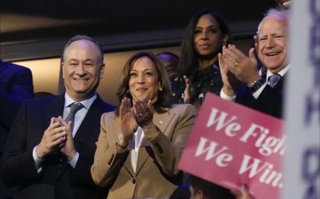 Obama, Clinton and... Deja Foxx? Influencers pitch Kamala Harris at DNC